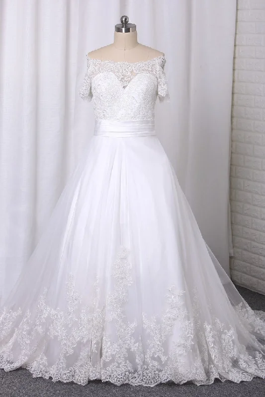 2024 A Line Boat Neck Wedding Dresses Short Sleeves Tulle With Applique Chapel Train Simple Wedding Gown