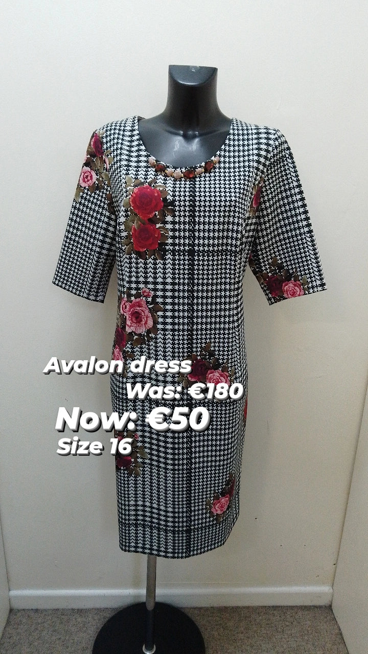 A6831 Avalon Checkered Dress w/ flowers Dark color unclassified dresses